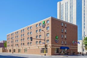 Holiday Inn Express Hotel & Suites Downtown Minneapolis by IHG