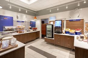 Holiday Inn Express Hotel & Suites Downtown Minneapolis by IHG