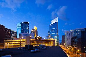 Holiday Inn Express Hotel & Suites Downtown Minneapolis by IHG