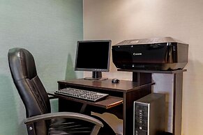 La Quinta Inn & Suites by Wyndham Frankfort