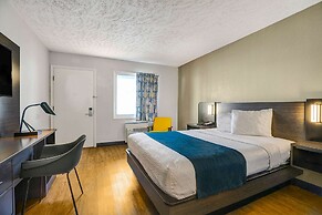 Motel 6 Hillsville, VA