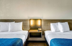 Motel 6 Hillsville, VA