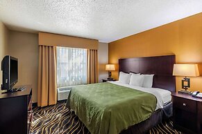 Quality Suites Addison - Dallas