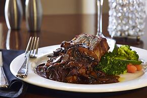 Courtyard by Marriott Bloomington by Mall of America