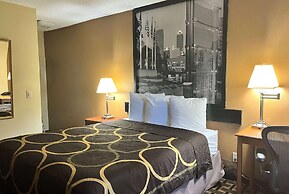 Super 8 by Wyndham Indianapolis/NE/Castleton Area