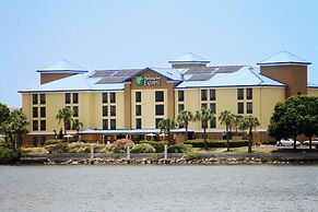 Holiday Inn Express Hotel & Suites Tampa-Rocky Point Island, an IHG Ho