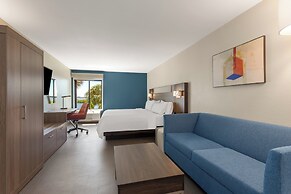 Holiday Inn Express Hotel & Suites Tampa-Rocky Point Island by IHG