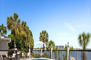 Holiday Inn Express Hotel & Suites Tampa-Rocky Point Island by IHG