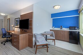 Holiday Inn Express & Suites Scottsburg by IHG