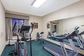 Ramada by Wyndham Fresno Northwest