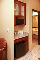 Ramada by Wyndham Fresno Northwest