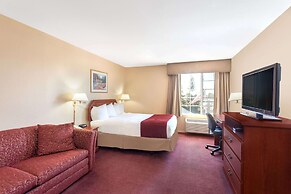 Ramada by Wyndham Fresno Northwest