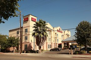 Ramada by Wyndham Fresno Northwest