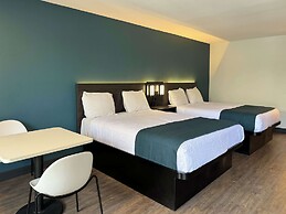 Studio 6 Suites Gardena, CA