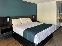 Studio 6 Suites Gardena, CA