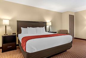 Comfort Inn & Suites Warsaw near US-30
