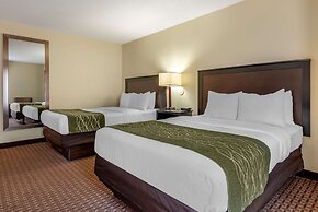 Comfort Inn & Suites Warsaw near US-30