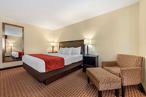 Comfort Inn & Suites Warsaw near US-30