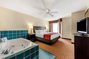 Comfort Inn & Suites Warsaw near US-30