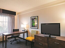 La Quinta Inn & Suites by Wyndham Denver Airport DIA