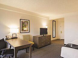 La Quinta Inn & Suites by Wyndham Denver Airport DIA