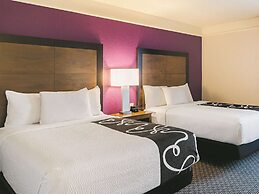 La Quinta Inn & Suites by Wyndham Denver Airport DIA