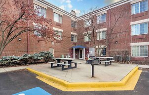 Extended Stay America Select Suites Chicago Westmont Oak Brook