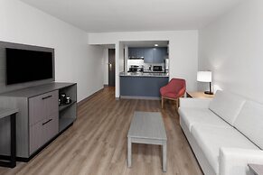 Ramada by Wyndham Milwaukee