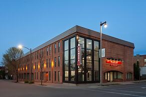Ramada by Wyndham Milwaukee