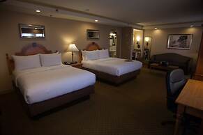 Ambassador Hotel Milwaukee, Trademark Collection by Wyndham