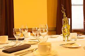 Ambassador Hotel Milwaukee, Trademark Collection by Wyndham