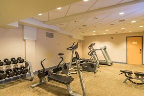 Ambassador Hotel Milwaukee, Trademark Collection by Wyndham