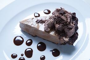 Ambassador Hotel Milwaukee, Trademark Collection by Wyndham