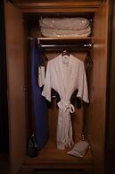 Ambassador Hotel Milwaukee, Trademark Collection by Wyndham