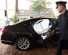 Ambassador Hotel Milwaukee, Trademark Collection by Wyndham