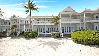 Tranquility Bay Beachfront Hotel and Resort