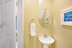 Tranquility Bay Beachfront Hotel and Resort