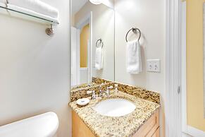 Tranquility Bay Beachfront Hotel and Resort