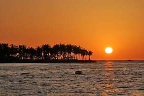 Tranquility Bay Beachfront Hotel and Resort