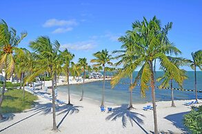 Tranquility Bay Beachfront Hotel and Resort
