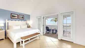 Tranquility Bay Beachfront Hotel and Resort