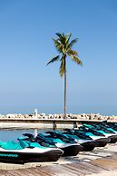 Tranquility Bay Beachfront Hotel and Resort