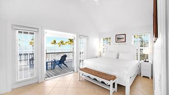 Tranquility Bay Beachfront Hotel and Resort