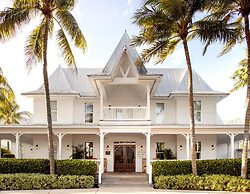 Tranquility Bay Beachfront Hotel and Resort