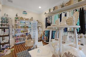 Tranquility Bay Beachfront Hotel and Resort