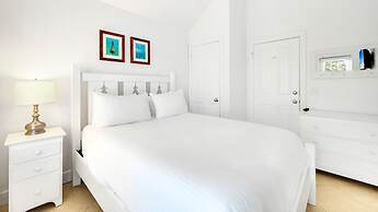 Tranquility Bay Beachfront Hotel and Resort