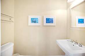 Tranquility Bay Beachfront Hotel and Resort