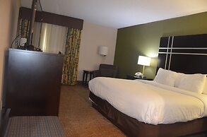 Comfort Inn & Suites Maumee - Toledo (I80-90)