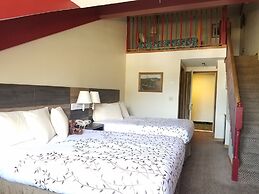 Roosevelt Inn Mount Rushmore