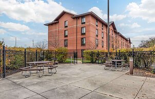Extended Stay America Suites Chicago Lombard Yorktown Center